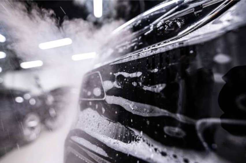Strategic Car Wrapping for B2B Vehicle Branding and Protection